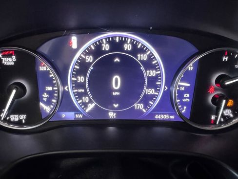 Certified 2024 Buick Enclave Avenir w/ Avenir Technology Package image 18