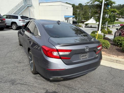 Used 2019 Honda Accord Sport image 10