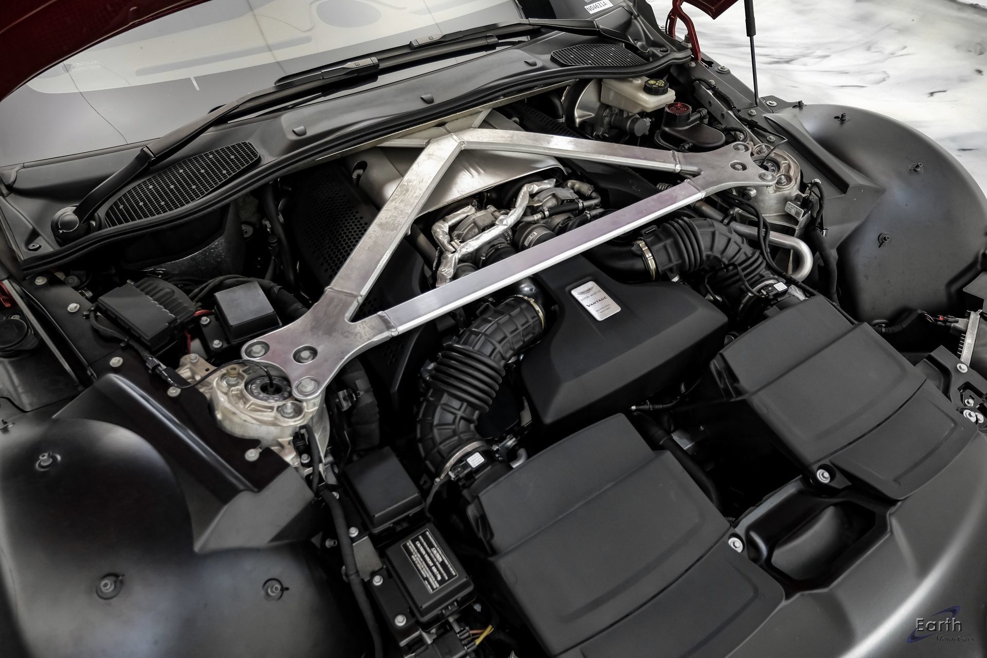 Used 2020 Aston Martin V8 Vantage Coupe RWD image 99