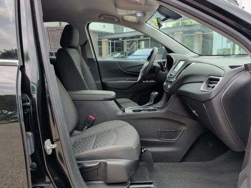 Used 2018 Chevrolet Equinox LT AWD/4WD image 37