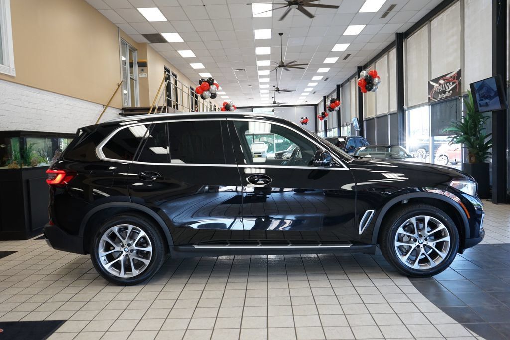 Used 2021 BMW X5 xDrive40i w/ Executive Package AWD/4WD image 19