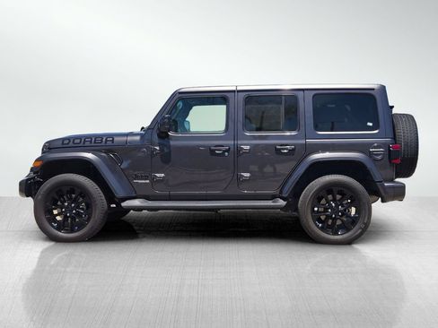 Used 2021 Jeep Wrangler Unlimited Sahara AWD/4WD image 7