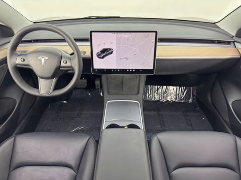 Used 2023 Tesla Model 3 Standard Range image 13