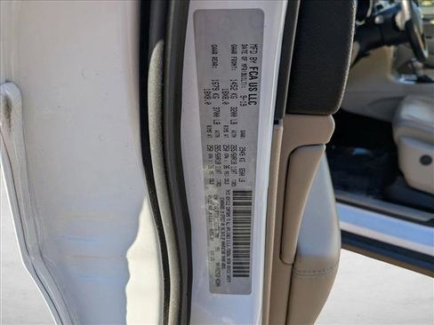 Used 2020 Jeep Grand Cherokee Limited image 24