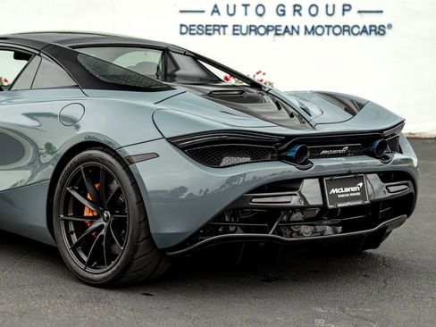 Used 2023 McLaren 720S Performance image 12
