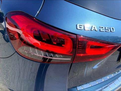 Certified 2023 Mercedes-Benz GLA 250 4MATIC w/ Premium Package image 25