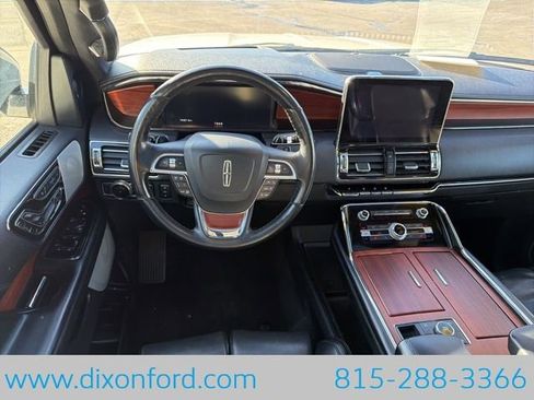 Used 2020 Lincoln Navigator Reserve w/ Luxury Package image 23