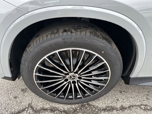 New 2026 Mercedes-Benz GLC 300 4MATIC image 11