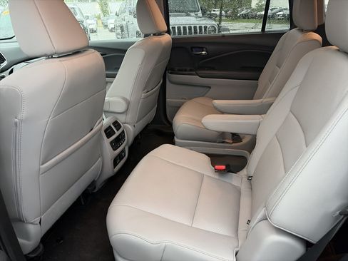 Used 2019 Honda Pilot Elite image 29