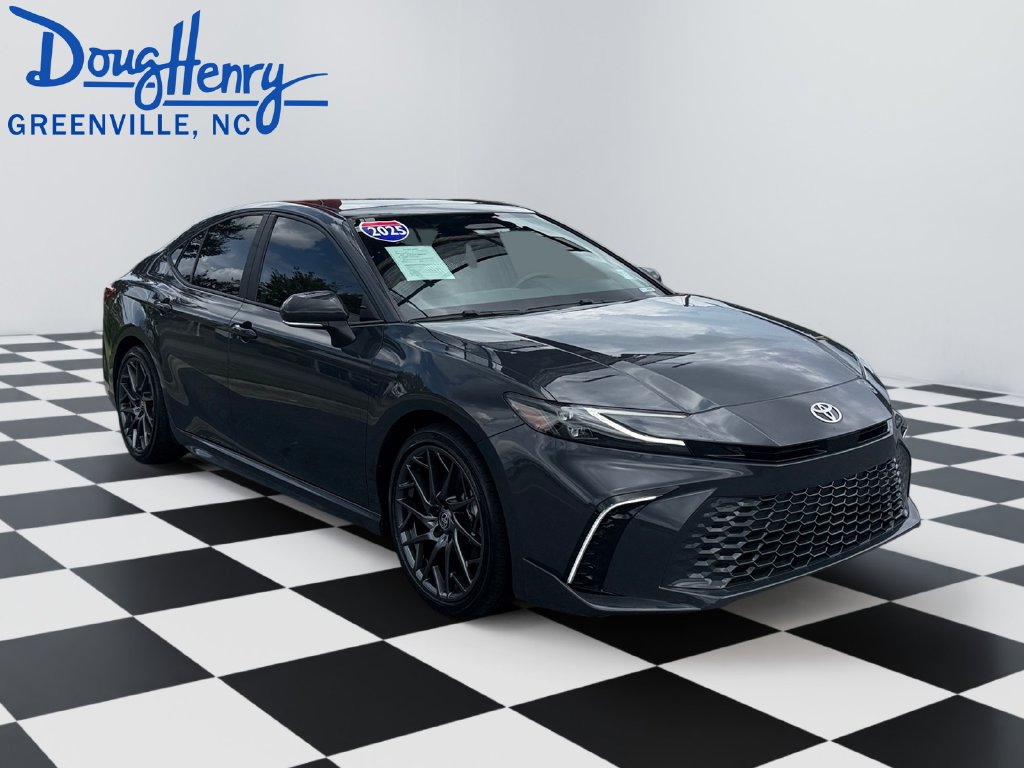 Used 2025 Toyota Camry XSE FWD image 7