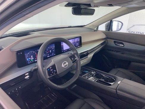 Certified 2025 Nissan Murano Platinum w/ Cargo Package AWD/4WD image 11