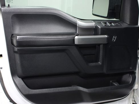 Used 2016 Ford F150 XLT w/ Equipment Group 302A Luxury image 11