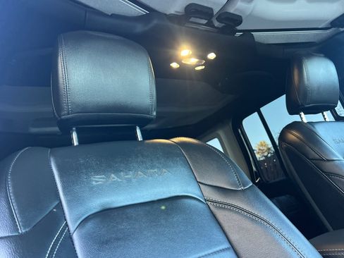 Used 2022 Jeep Wrangler Unlimited Sahara image 17