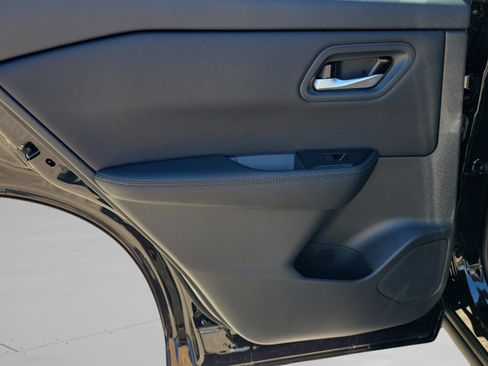 New 2026 Nissan Rogue SV FWD image 10