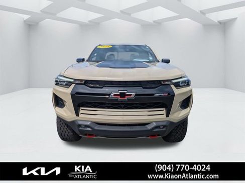 Used 2024 Chevrolet Colorado ZR2 w/ ZR2 Convenience Package III AWD/4WD image 7