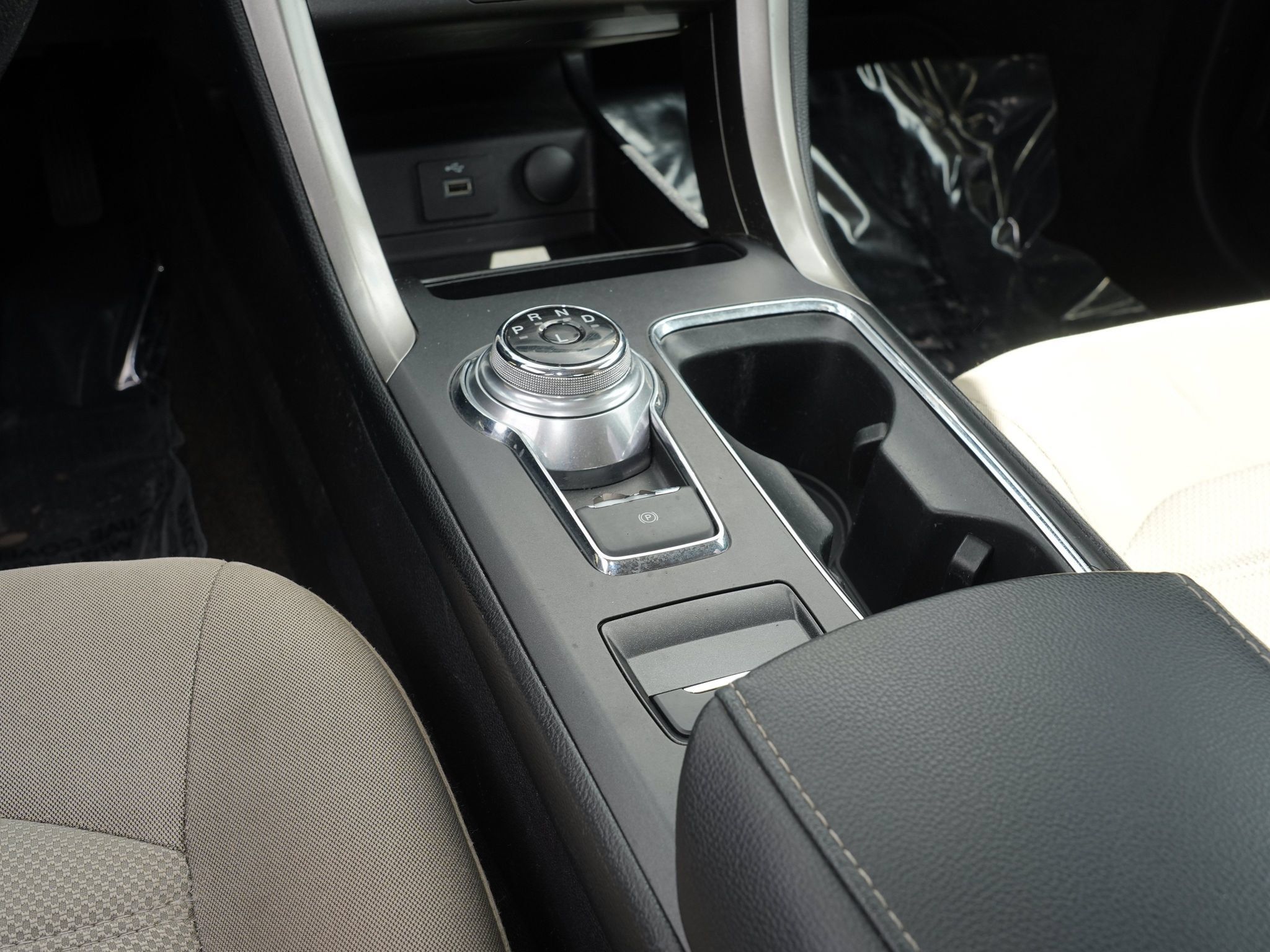 Used 2019 Ford Fusion S FWD image 23