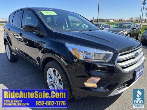 Used 2017 Ford Escape SE AWD/4WD image 3