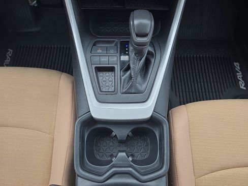 Used 2020 Toyota RAV4 LE w/ All Weather Liner Package FWD image 14