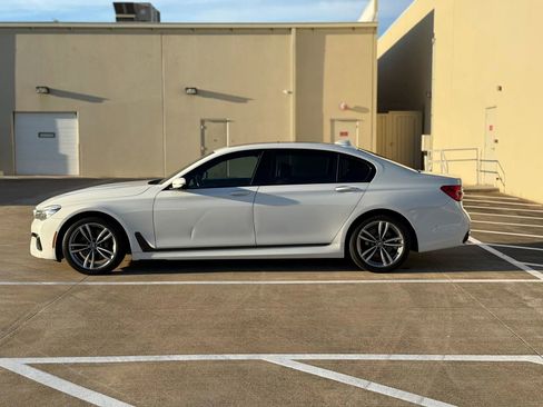 Used 2016 BMW 740i RWD image 5
