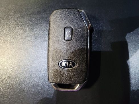 Used 2021 Kia Telluride S image 32