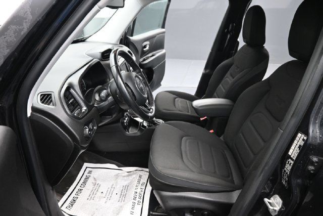 Used 2016 Jeep Renegade Latitude AWD/4WD image 12
