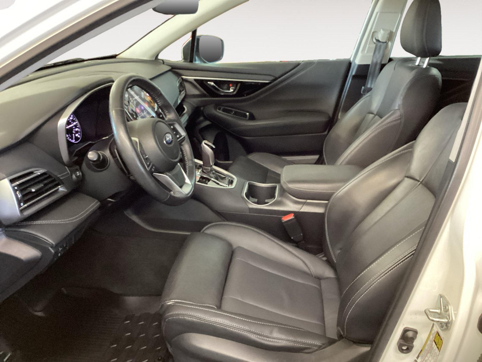 Used 2020 Subaru Outback Limited w/ Popular Package #2 AWD/4WD image 9