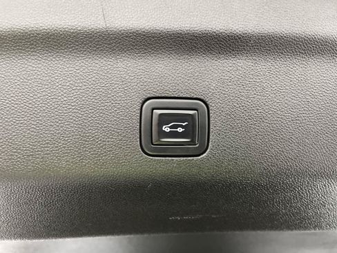 Certified 2023 Chevrolet Tahoe High Country w/ Premium Package AWD/4WD image 37
