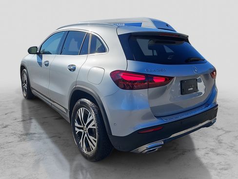 Certified 2025 Mercedes-Benz GLA 250 image 8