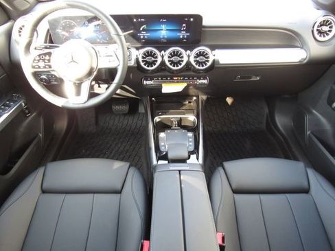Certified 2023 Mercedes-Benz GLB 250 4MATIC image 32