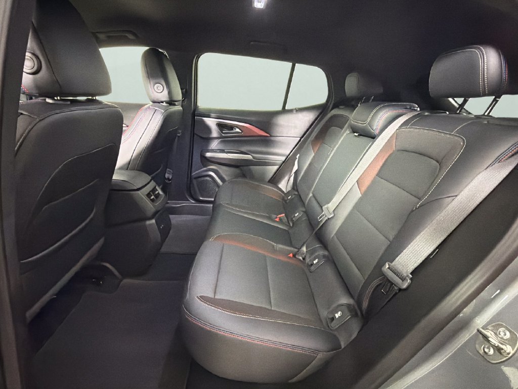 Certified 2024 Chevrolet Equinox EV RS FWD image 26