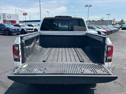 Used 2021 Nissan Titan PRO-4X w/ Pro-4x Convenience Package AWD/4WD image 5
