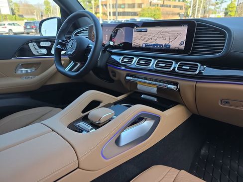 New 2026 Mercedes-Benz GLS 450 4MATIC image 21