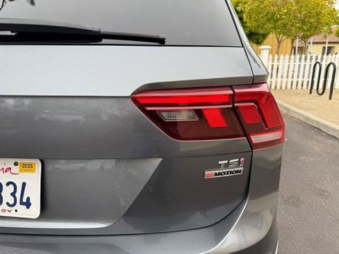Used 2018 Volkswagen Tiguan SE AWD/4WD image 20