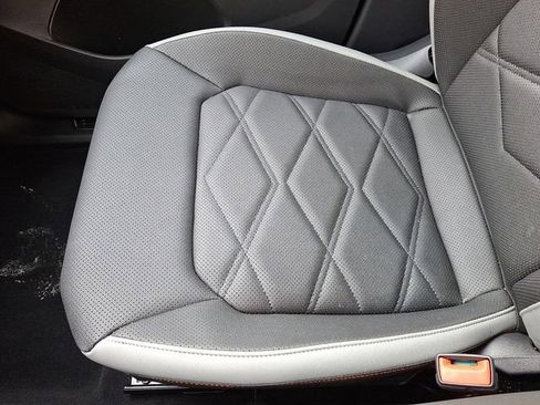 Used 2025 Volkswagen Atlas Peak Edition SE image 26