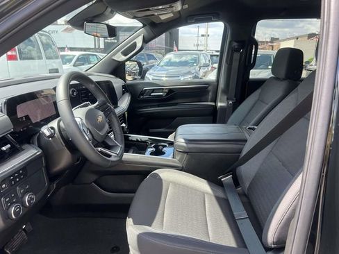 Certified 2025 Chevrolet Tahoe LS w/ LPO, Dark Essentials Package AWD/4WD image 18