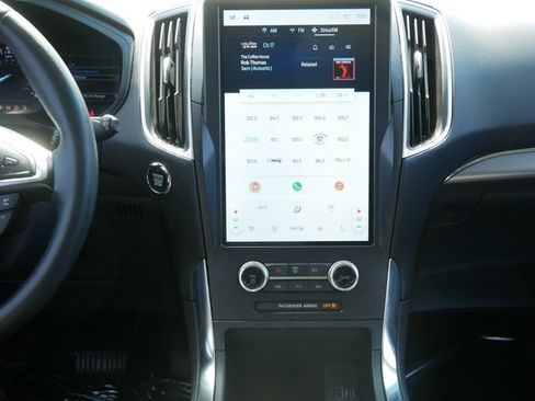 Certified 2024 Ford Edge Titanium image 15