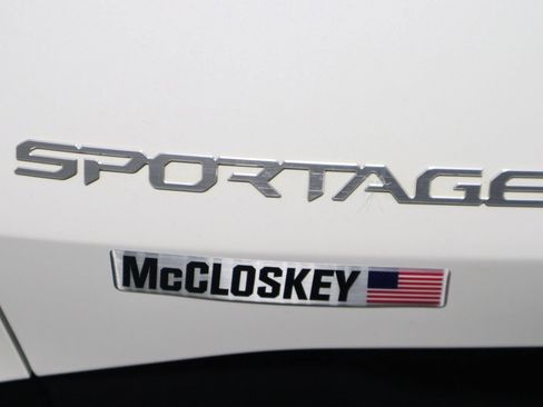 Used 2023 Kia Sportage LX image 6