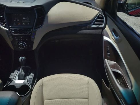 Used 2017 Hyundai Santa Fe Sport image 15