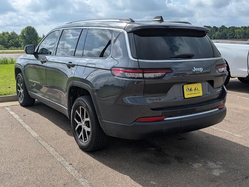 Used 2023 Jeep Grand Cherokee L Limited RWD image 6