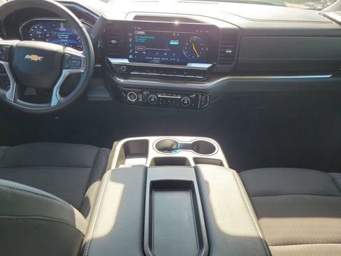 Used 2024 Chevrolet Silverado 1500 LT AWD/4WD image 15