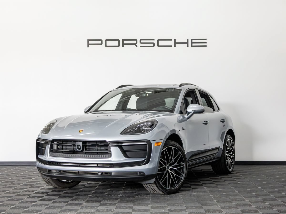 Certified 2026 Porsche Macan AWD/4WD image 1