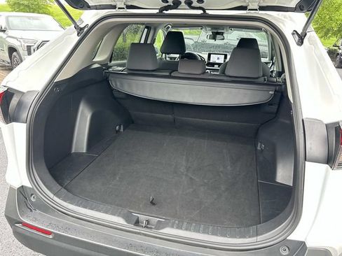 Used 2025 Toyota RAV4 XLE FWD image 11