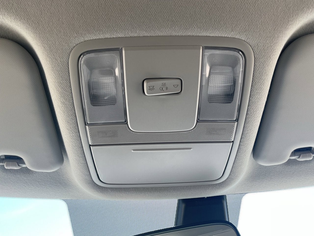 Used 2025 Kia Soul LX w/ LX Technology Package FWD image 16