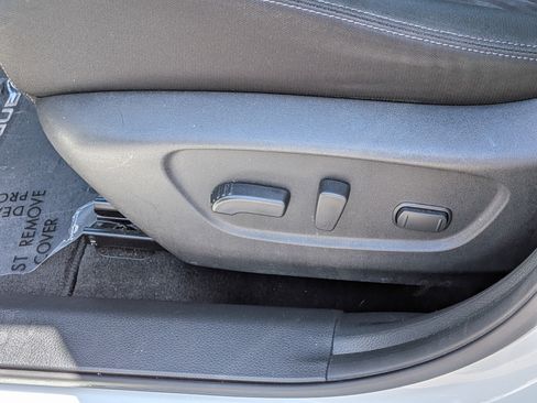 Used 2019 Nissan Rogue SV AWD/4WD image 22