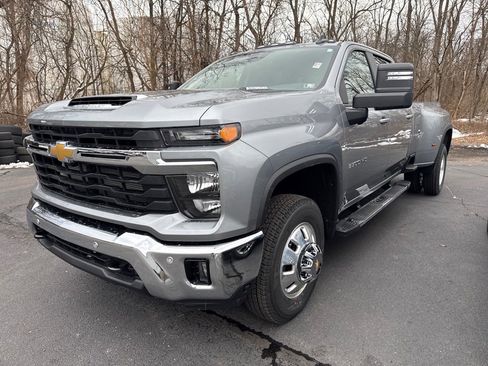 New 2026 Chevrolet Silverado 3500 LT w/ All Star Edition image 1