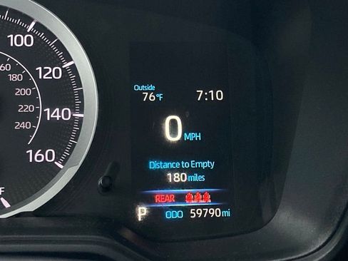 Used 2020 Toyota Corolla LE FWD image 16