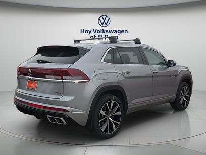 New 2026 Volkswagen Atlas Cross Sport SEL Premium R-Line