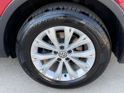 Used 2018 Volkswagen Tiguan S AWD/4WD image 11