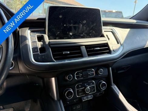 Used 2022 Chevrolet Tahoe Z71 w/ Luxury Package AWD/4WD image 10