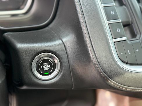 Used 2021 Chevrolet Suburban High Country image 60